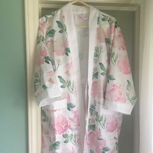 White Floral Silky Kimono Robe Watercolor Wedding